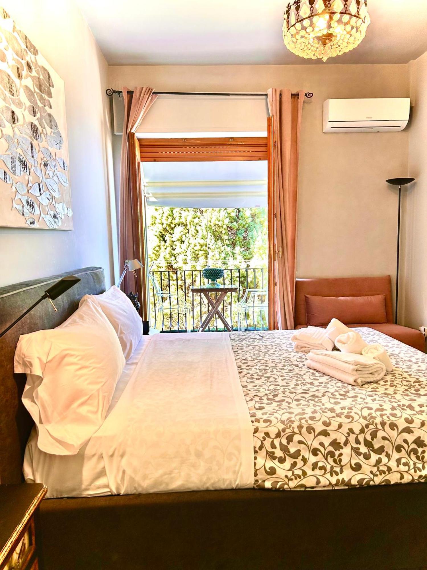 Sun Sky Sea Suite Taormina Esterno foto